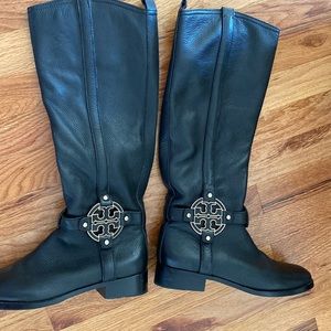 Tory Burch boots deal of the day only today 🚨 sale🚨